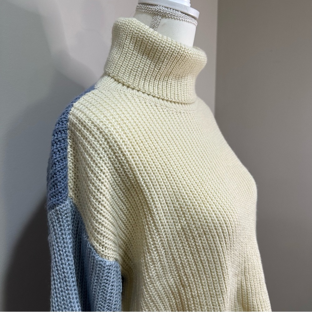 Nwt Oversized Colorblock Sweater Turtleneck - image 4